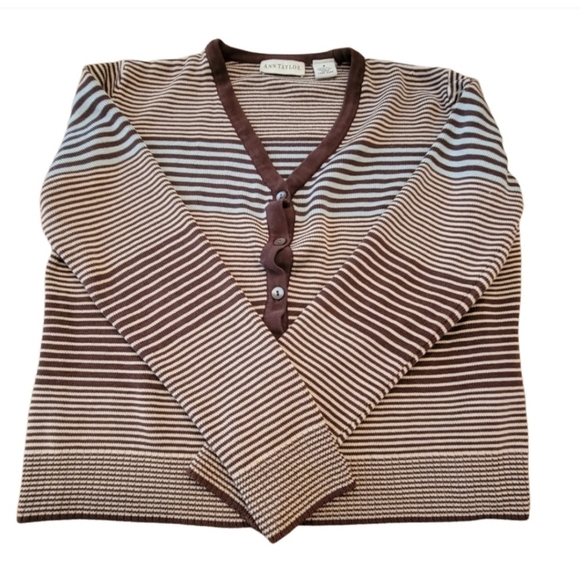 Ann Taylor Size S 100% Silk Button Up Cardigan - Picture 7 of 7